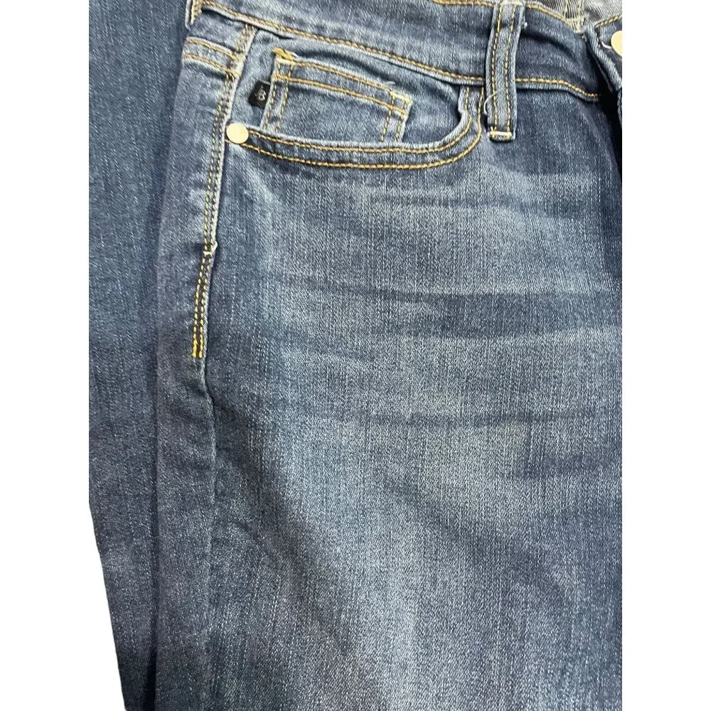 Judy Blue  Medium Wash Mid Rise Cropped Boot Jeans - Picture 5 of 6
